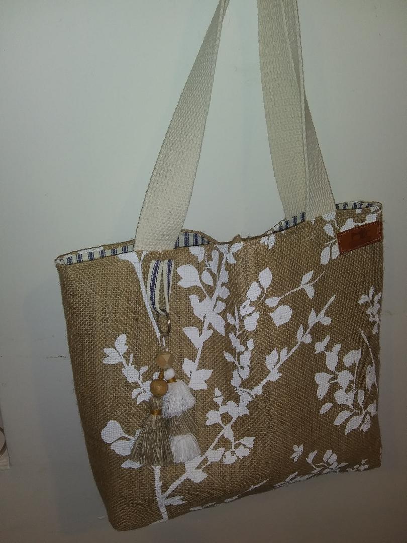 Beautiufl brown handmade jute bag with lace design || Rural Handmade-Redefine  Supply to Build Sustainable Brands